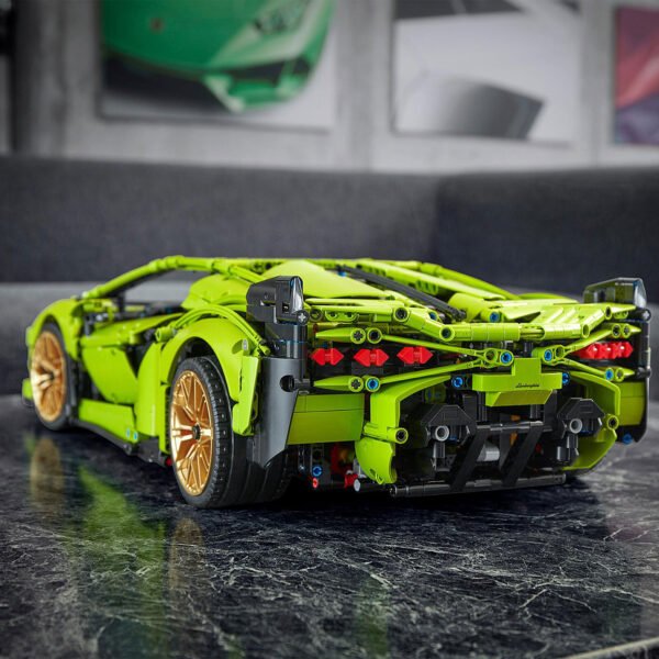LEGO Technic Lamborghini Sián FKP 37 (42115) - Image 2